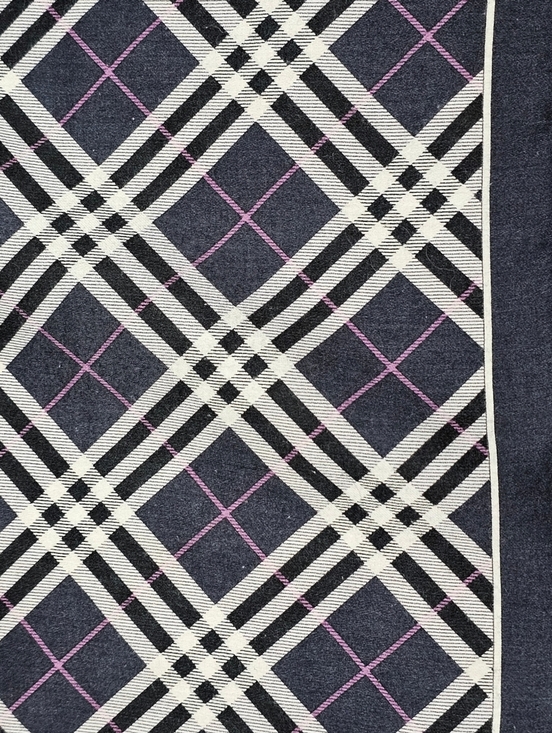 BURBERRY SCARF - Picture 8 of 16